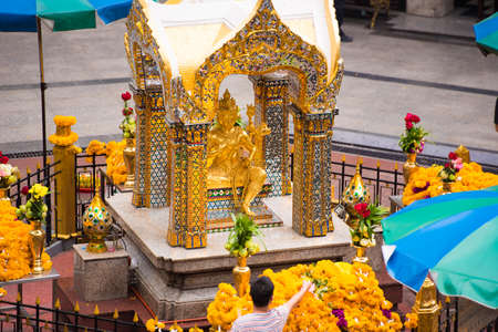 BANGKOK, THAILAND - NOVEMBER 28, 2016: Statue of four Brahmaのeditorial素材