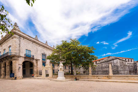 CUBA, HAVANA - MAY 5, 2017: Monument near Castillo de la Real Fuerza. Copy space for textのeditorial素材