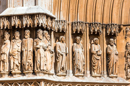 TARRAGONA, SPAIN - OCTOBER 4, 2017: Cathedral (Catholic cathedral). Sculptures on the facade of the building. Close-upのeditorial素材