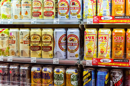 KYOTO, JAPAN - NOVEMBER 7, 2017: Shelves with beer in cans in the store. Close-upのeditorial素材