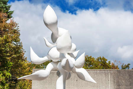 HAKONE, JAPAN - NOVEMBER 5, 2017: View of an abstract sculpture in an open-air parkのeditorial素材