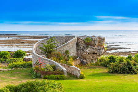 TANNA ISLAND, VANUATU - JULY 20, 2019: Stone bridge on a background seascape, Evergreen Resortのeditorial素材