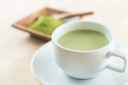 hot matcha latteの写真素材