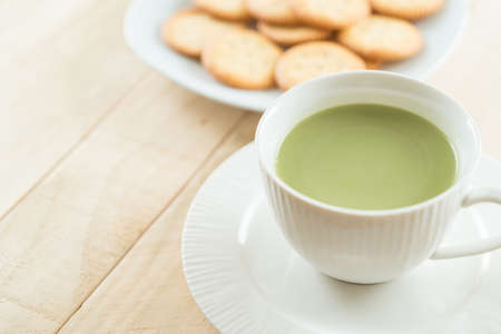 hot matcha latteの写真素材