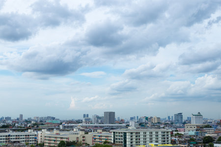 Buildings and high-rise buildings in Bangkok during the day. Cloudy skies during the day.の写真素材