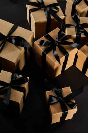 cardboard gift boxes black ribbonsの素材