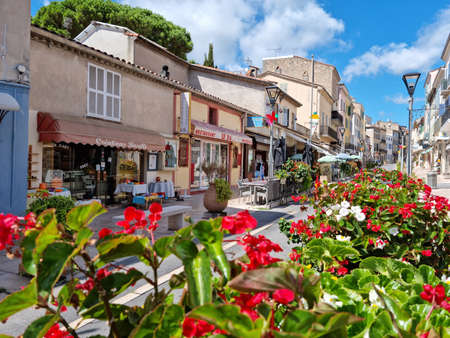 Vallauris, France - 30 August, 2021: People walking in the old town during the summer. The cit is known for its contribution to the development of the famous painter Pablo Picasso.のeditorial素材