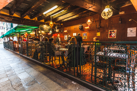 VENICE, ITALY - FEBRUARY 10 2018: Small restaurant near San Marco squareのeditorial素材