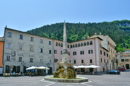 View of the square of Tagliacozzo, a medieval town in the Abruzzo region.のeditorial素材