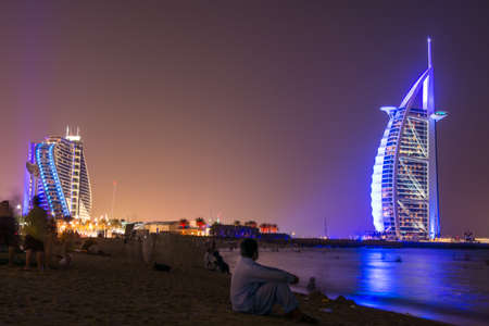 Burj Al Arab Night Beach Viewのeditorial素材