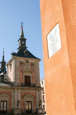 Elbow street in Madrid - Spain. Calle del Codoの写真素材
