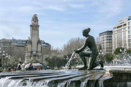 Plaza de EspaÃ±a  Madrid March 2008 - Fountainのeditorial素材
