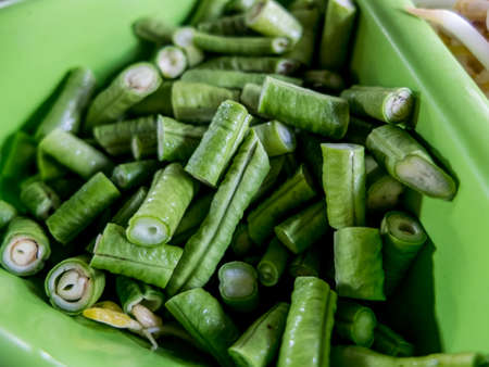 green cow pea in green plate, fresh vegetarianの写真素材