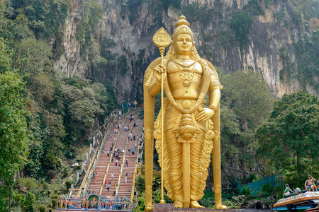 Kuala Lumpur, Malaysia - March 18, 2016: Entrance to Batu caves with big Murugan statue in Kuala Lumpur, Malaysiaのeditorial素材