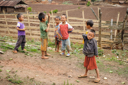 Pan Pet, Myanmar - May 25, 2016: Rural life of poor Myanmar children in Karen tribeのeditorial素材