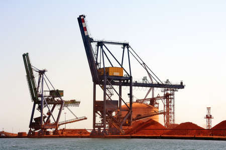 Industry on the wearing of Fos-sur-Mer beside Marseille の写真素材