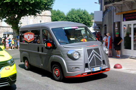 Passage of an advertising car of Amora in the caravan of the Tour de France in Anduzeのeditorial素材