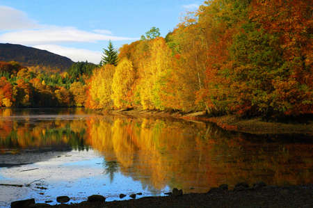 Pitlochry Lake and Autumn Treesの写真素材