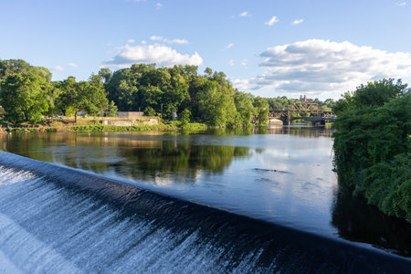 A view of the Lehigh River in the city of Easton, PA in the USの写真素材