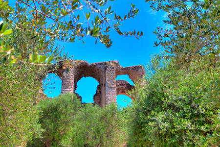 Grotto Catullus at the Lake Garda in Sirmioneのeditorial素材