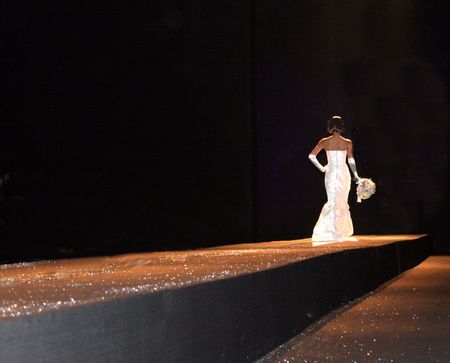 Wedding dress model. Seoul Fashion Week (Seoul Collection) Fall/Winter 2006.  Hwang Jae Bock collection.の写真素材