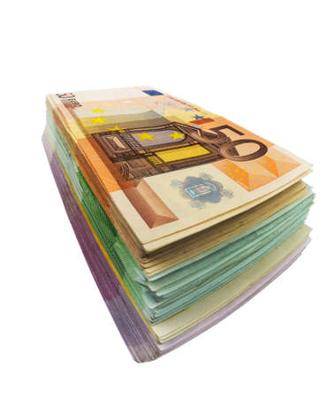 many different euro bills