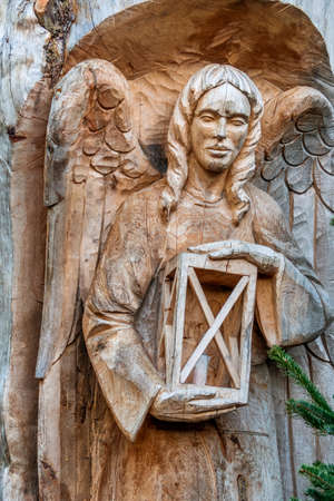 the well-known opera in vienna, austria. photographed in the blue hourのeditorial素材