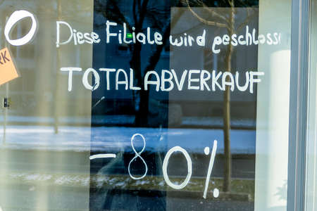 showcase total sales, symbolizing retail, crisis, bankruptcy, bankruptcy