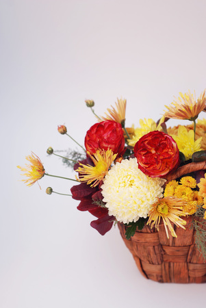 Flower arrangement with fall color carnations andの写真素材
