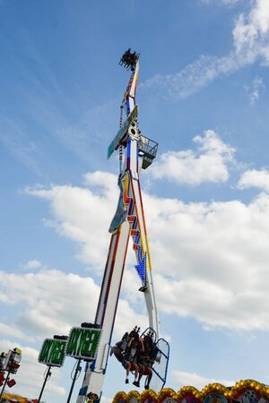 Extreme speed timelapse spining on amusement park wheel roatating machine.のeditorial素材