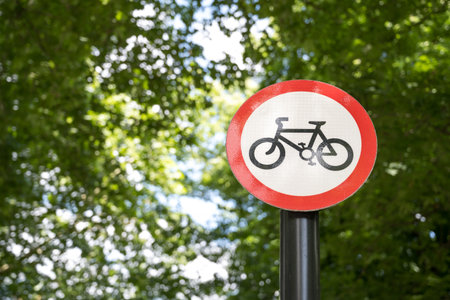 Bicycle traffic sign on a pole in London, 2025の写真素材