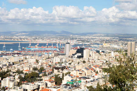 HAIFA, ISRAEL - 18 May 2019: Beautiful panoramic view from Mount Carmel to the sea, cityscape and port in Haifa, Israel.のeditorial素材