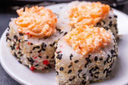 asian rice tuna rollsの写真素材