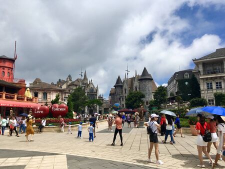 Tourist come to visit French village on Sun World Ba Na Hills mountain resort in Danang, Vietnamのeditorial素材
