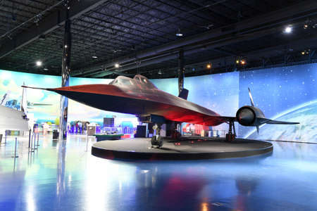 Kalamazoo, MI, USA â June 23, 2016: Lockhhed SR-71B Blackbird on display at the Air Zoo Museum in Kalamazoo, Michiganのeditorial素材