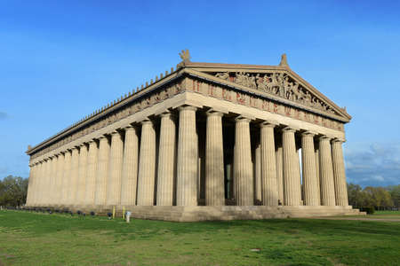 View of replica of Parthenon in Nashville Tennessee during daytimeの写真素材