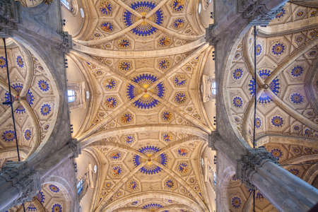 Como Cathedral: interior view of the domeのeditorial素材