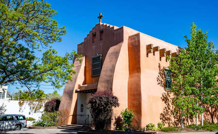 Santa Fe city, New Mexico USA. May 15, 2019. Church in Santa Fe downtown, sunny spring dayのeditorial素材