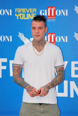 Giffoni Valle Piana, Salerno, Italia - 25 Luglio, 2013 : Fedez al Giffoni Film Festival 2013 - il 25 Luglio, 2013 a Giffoni Valle Piana, Italiaのeditorial素材