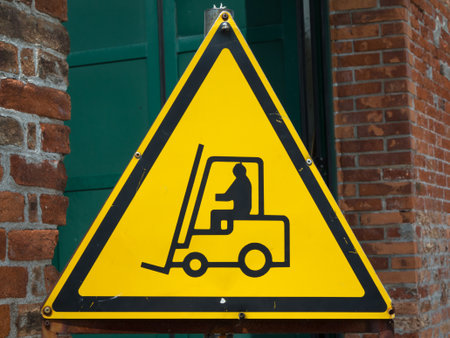 Yellow Fork Lift Truck Operating Warning Sign, Transportation Conceptの写真素材