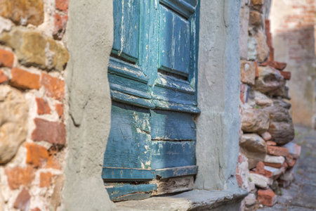 Close-up of Ancient Green Wooden Doorの写真素材