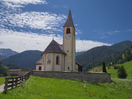 Church dated back to the 16th century of St. Vitus, St. Veit in the Village of Braies (Prags) in South Tyrol, Bolzano - Italy.の写真素材