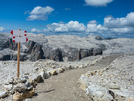 A Path Through The Dolomite Mountainscape, Lunar Tour Trail in The Dolomites, Italy.の写真素材
