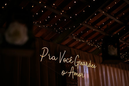 decorative light plate written in Portuguese for you I kept the love message on the wallの写真素材