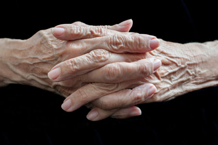 Detail of the hands of an elderly person