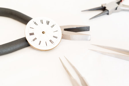 Details of watches and mechanisms for reparation, restoration and maintenance