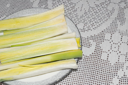 Puerro cortado para el horno