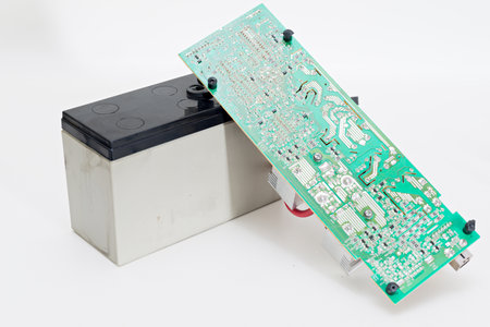 Dismantling and repair of a uninterruptible power supply