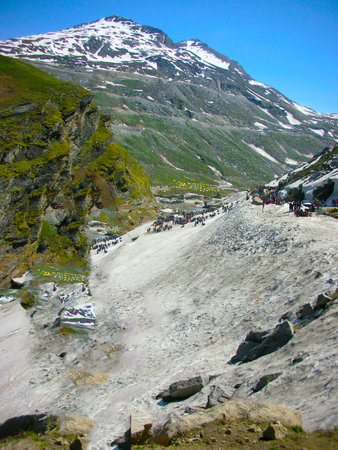 the snow mountain rangeの写真素材