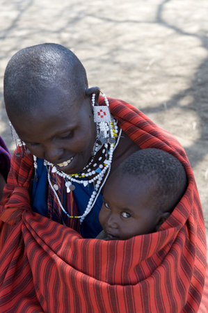 Ngorongoro, Tanzania - August 25, 2008:  A Maori familyt in a village of the National Parkのeditorial素材